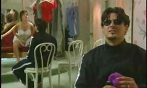 میا فیلم سکس زن کردی خلیفه یک خروس سیاه را چاق می کند