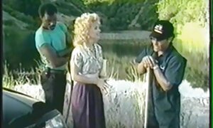 گلدی و شیلو شرادا یک دیلدو را با فیلم سکس پاره کردن پرده بکارت یک اندام زنده جایگزین می کنند