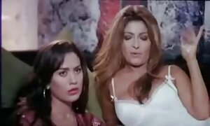 سبزه بیدمشک Busty به پایان عکس کوس کردن سکسی رسید