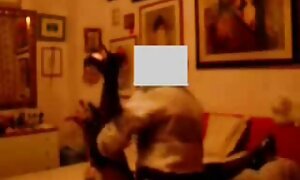اسپری تصاویر سکسی دونفره دستبند دوش سبزه