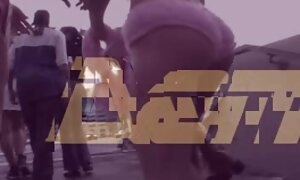 آسیایی به طور عکس گایش کوس هم زمان دو تا خروس می خورد